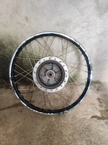 Roda traseira da biz 100