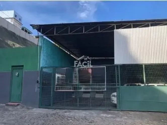 Galpão para Locação em Alto Lage, Cariacica - 300m²