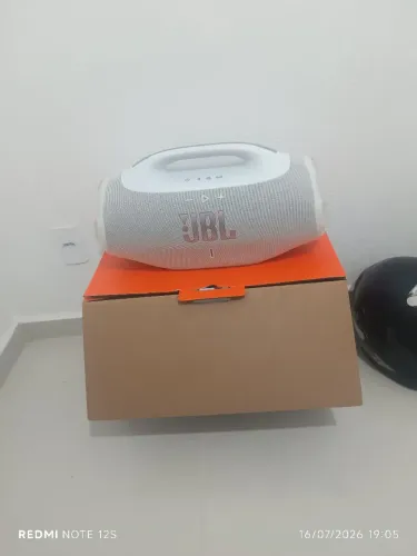 Vendo Caixa JBL 4 branca nova