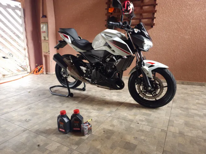 Kawazaki Z400 2022 impecavel.