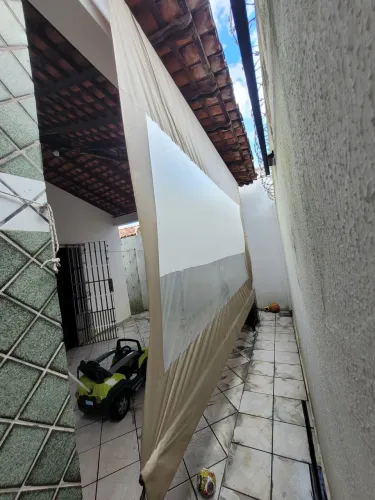 Toldo retratil de 3,5m largura por 2,5m altura