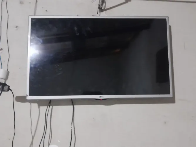 Tv LG 32 NÃO SMART