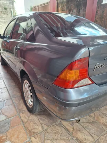 Ford Focus Sedan 1.6/1.6 Flex 8v/16v 4P Mec. 2004