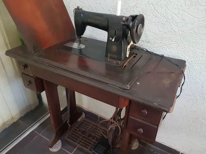 Máquina de costura Singer