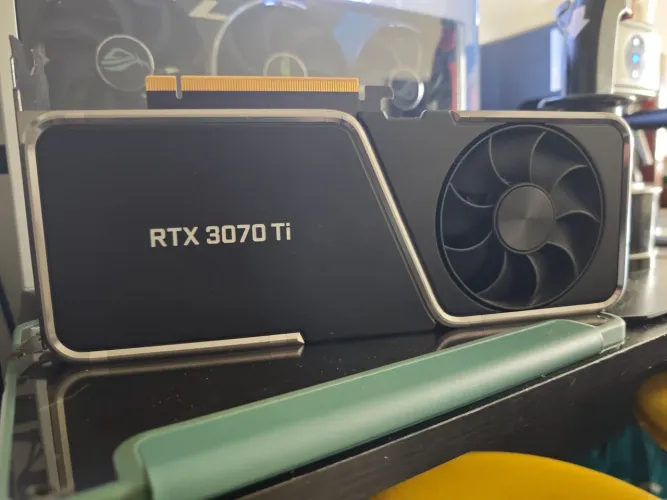 Placa de Vídeo Geforce RTX 3070 TI Founders Edition Impecável