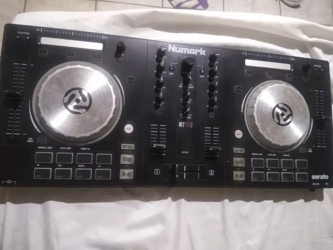 Controladora numark pro 3