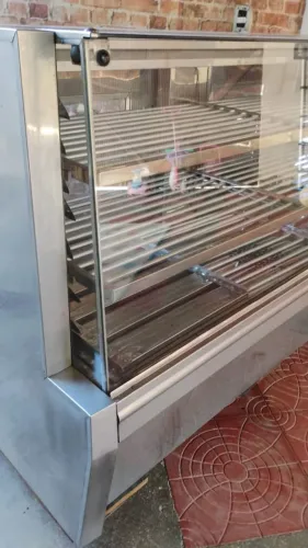 Vitrine refrigerada ótimo estado