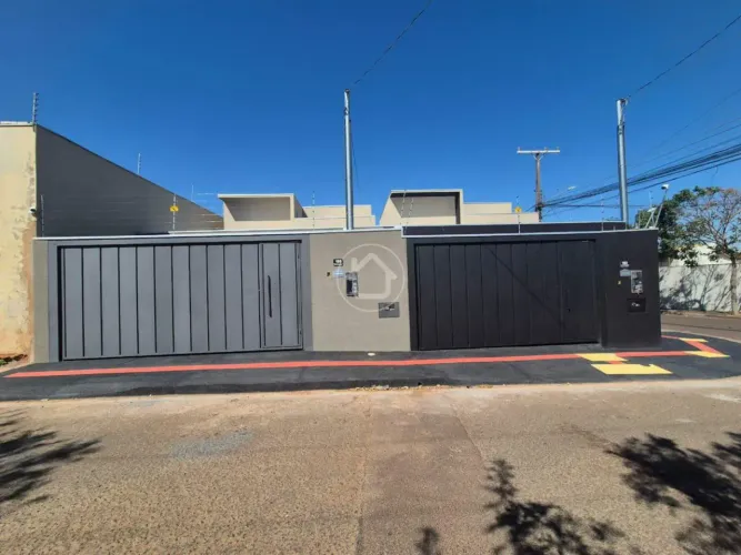 CASA COM PISCINA E 3 DORMITORIOS NO SIRIO LIBANES