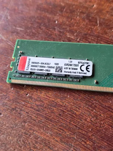Memória RAM DDR4 8GB Kingston
