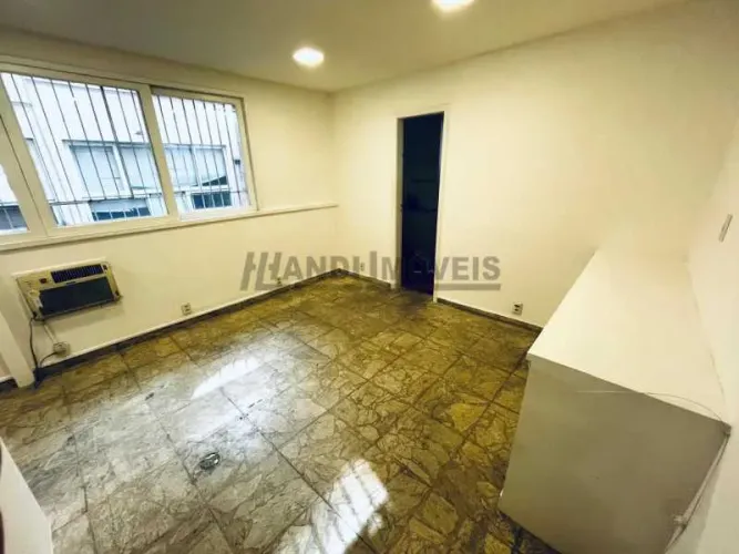Sala : / Comercial / Copacabana