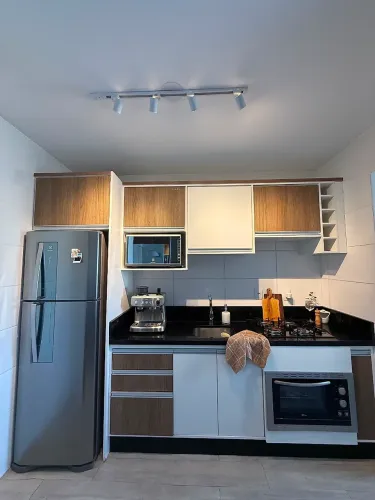 Apartamento no Pagani com 2 dormitórios sendo 1 suíte e 61m² de área privativa
