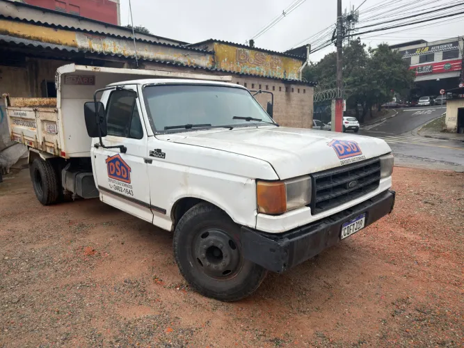 Ford F4000 1995 Caçamba pneus novos