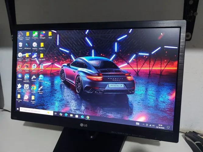 Monitor LG LED 20 polegadas widescreen. Novinho