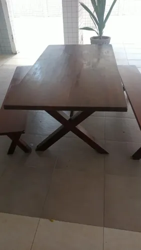 Mesa de Madeira Rústica com 2 Bancos - Conjunto Reforçado