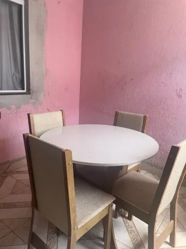 Mesa 4 cadeiras