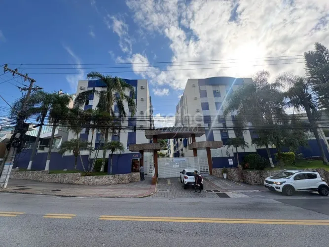 Cobertura 3 quartos na Trindade