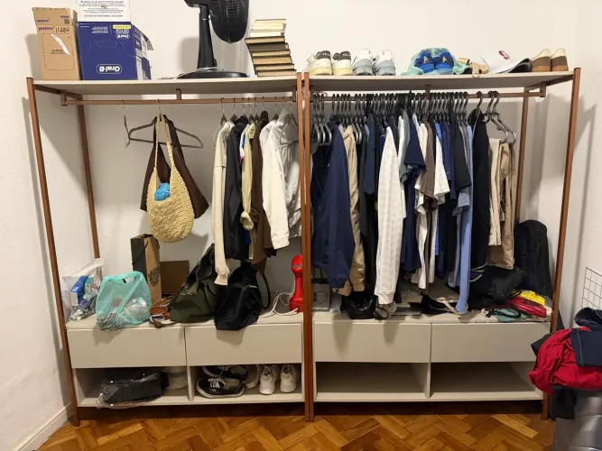 Armário/Arara para Roupas