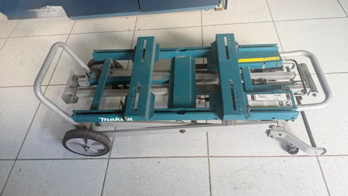 Bancada mesa Makita para Serra meia esquadria retrátil 