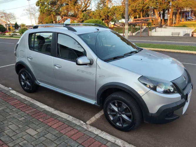 Renault Sandero Stepway Hi-flex 1.6 16V 5P Aut. 2012