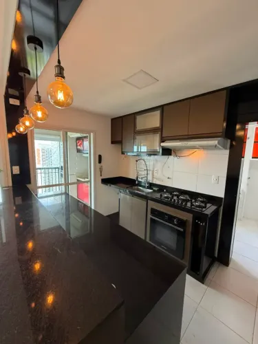 LONDON, 134m2, MOBILIADO, ANDAR ALTO, 3 SUÍTES, VARANDA GOURMAT, 2 VAGAS
