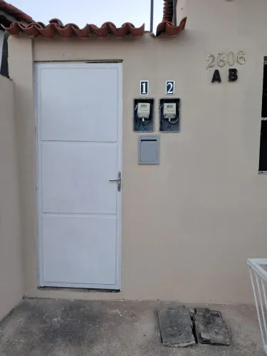 Kitnet, com internet grátis 