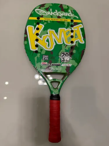 Raquete de Beach Tennis- Quicksand Kombat 2022 (pouco uso)