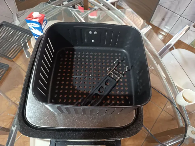 AIR FRYER 
