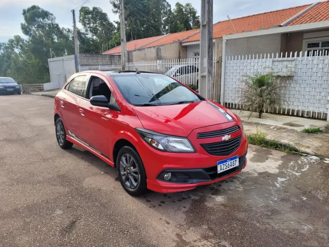 Chevrolet Onix Hatch Effect 1.4 8V Flex Power Mec. 4P 2015
