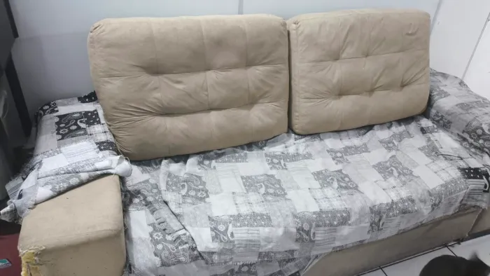 Sofá (Descrição)