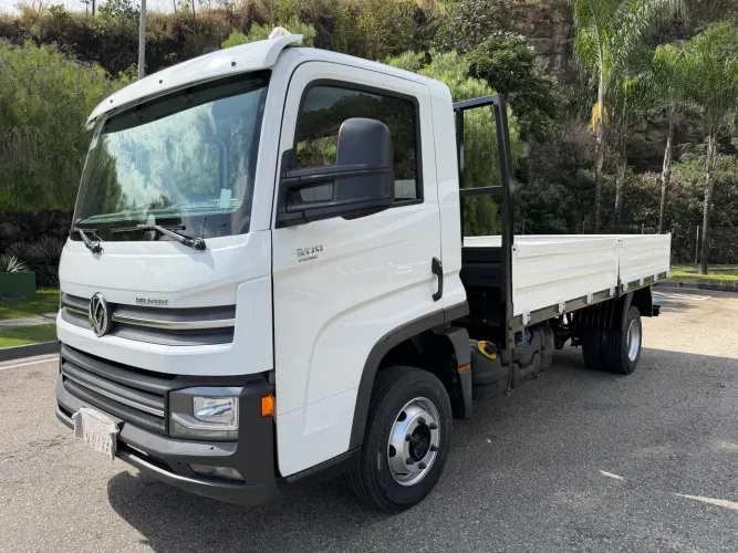 Caminhão VW 9-170 delivery prime segundo dono com 48,600km todo revisado!