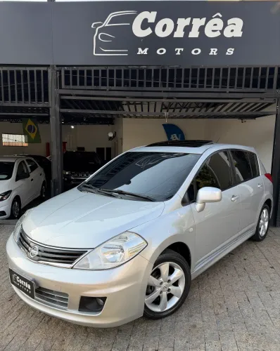 Nissan Tiida SL 1.8/1.8 Flex 16V Mec. 2013
