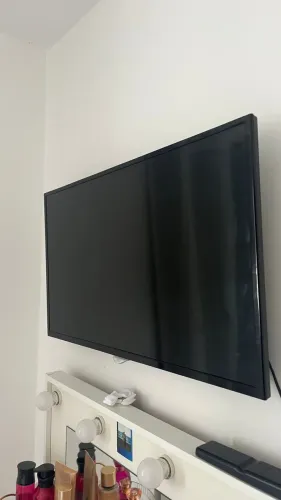 Televisão 32 polegadas AOC ROKU