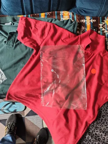 2 camisa polo vermelha e verde