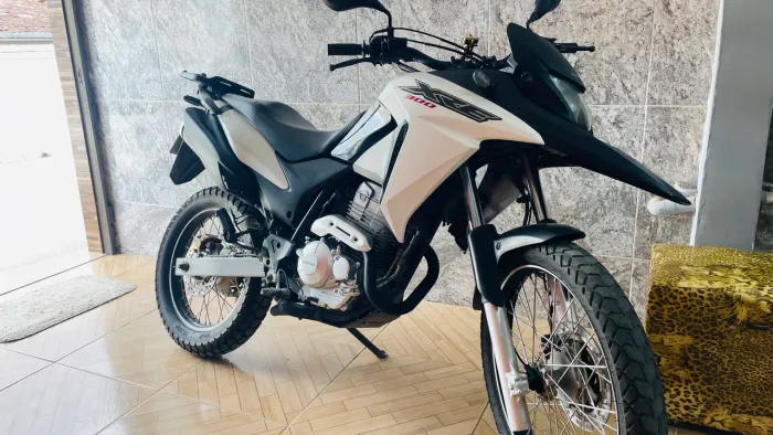 Vendo ou troco em outra moto do meu interesse 