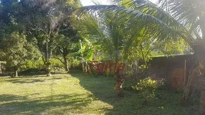Chácara com 1 dormitório à venda, 1351 m² por R$ 500.000,00 - Itaipu - Niterói/RJ