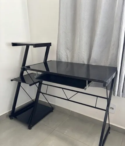 Mesa para Computador em Vidro Preto + Home Office + Setup Gamer
