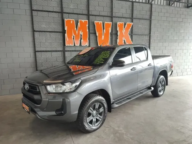 Toyota Hilux CD SR 4X4 2.8 TDI Diesel Aut. 2025