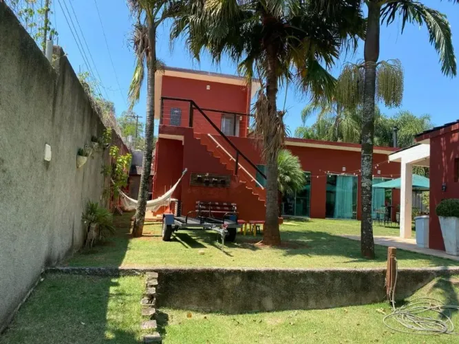 Linda casa com 3 suítes no Champs Prives Campo Limpo Paulista