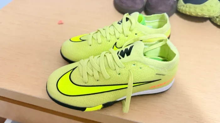 Chuteira nike tamanho 26 infantil