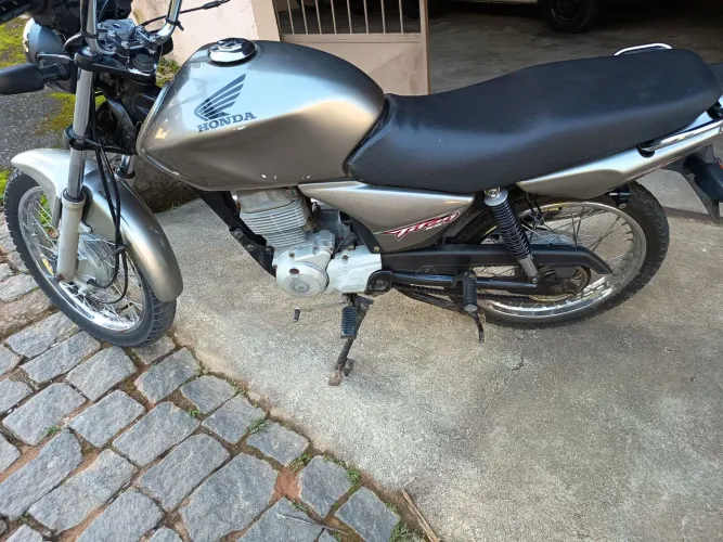 Titan 150 ks 2008