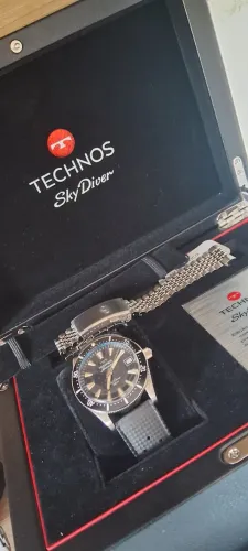Technos Skydiver Automático 500M Edição Limitada