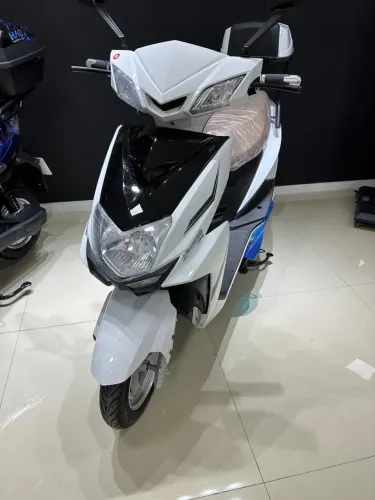 Scooter Elétrica Speed branca 1000w