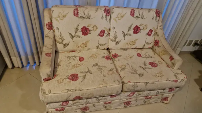 Conjunto de sofa de 2 lugares e 2 poltronas vintage, anos 80