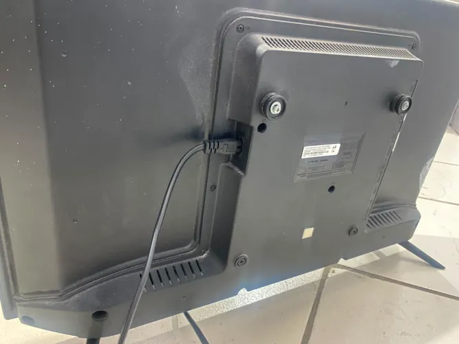 TELEVISÃO 32