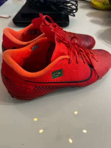 Chuteira Nike n.40