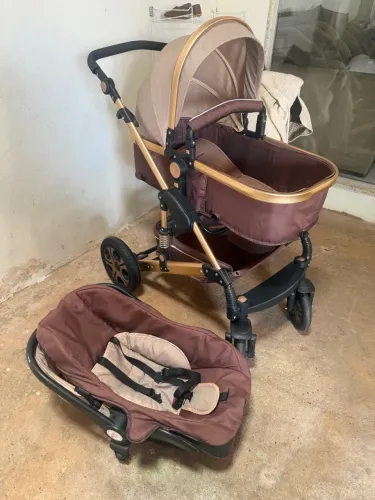 Carrinho De Bebe Europeu 3 Em 1 Moises Berço + Bebe Conforto