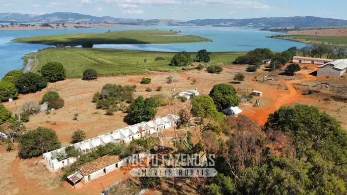 Imóvel para venda tem 14800000 metros quadrados em Área Rural de Passos - Passos - MG