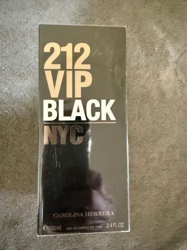 Perfume 212 vip black 100 ml