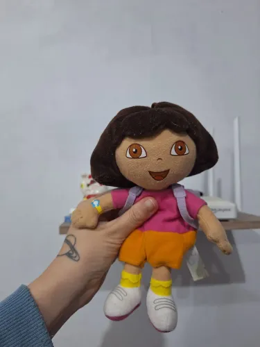 Minutos boneca de pelúcia antiga Dora aventureira