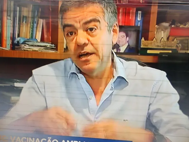 LG 47 Pl precisa de conversor está com tela rusa mas dá pra assistir valor 350 reais 